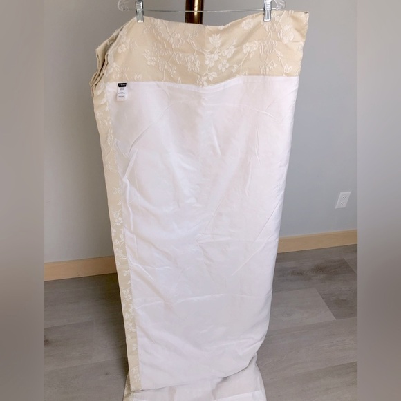 New J. Queen Ivory Embroidered Pole Top Drapery Curtain Panel Set 88” x 50” - Picture 7 of 12